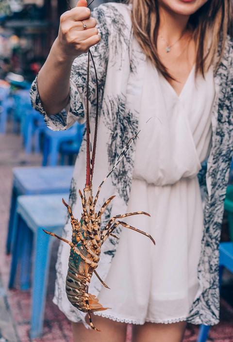 Đã mắt trước thiên đường ẩm thực tôm hùm, cua hấp ở Nha Trang-1