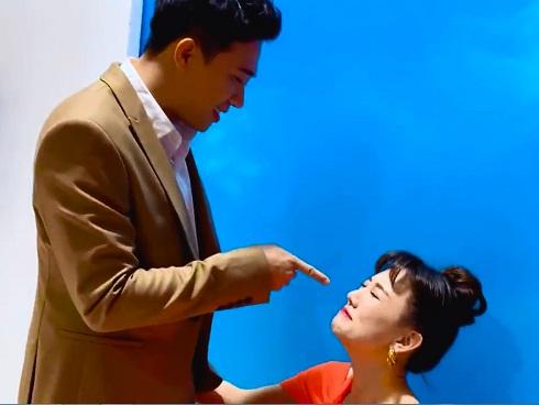 Bạo miệng gọi Trấn Thành là 'thú cưng của chị', Hari Won bị chồng 'tát' cho giật nảy người