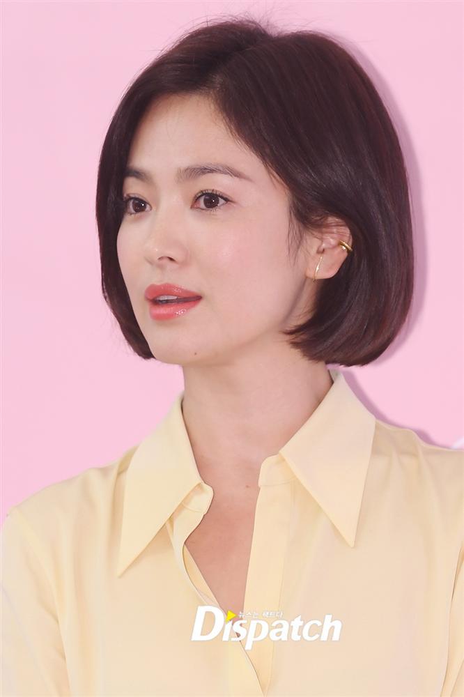 Cận cảnh gương mặt đẹp không tì vết của mỹ nhân U40 Song Hye Kyo-5