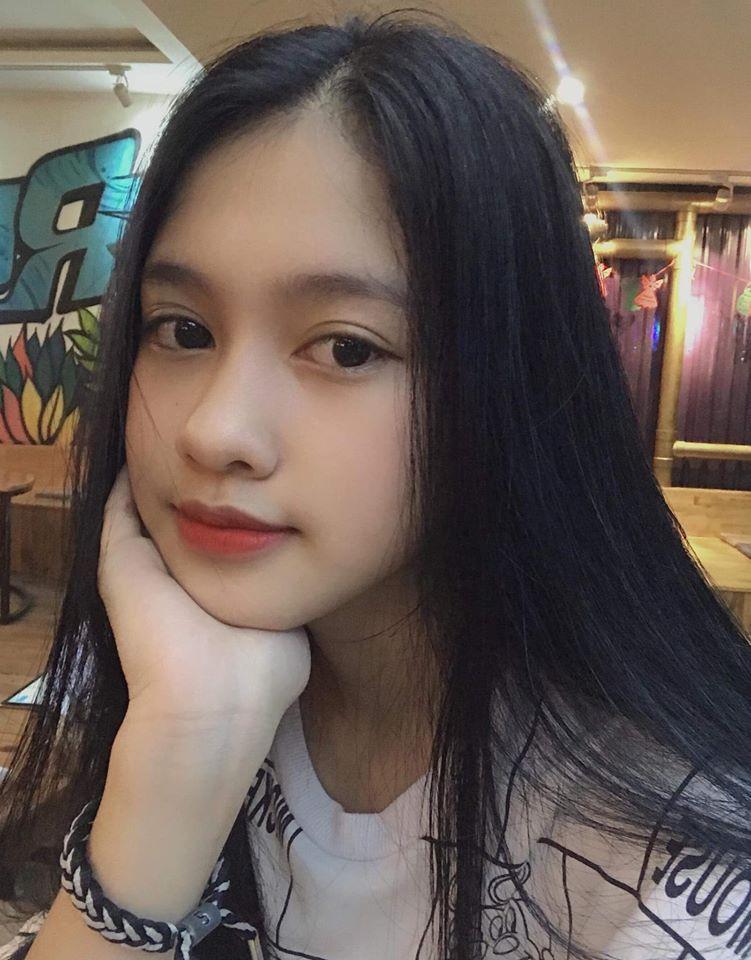 Chỉ 17 giây ngắn ngủi, nữ sinh Huế khiến hội nam sinh ráo riết lùng info vì vừa diễn sâu lại còn cực xinh xắn-7