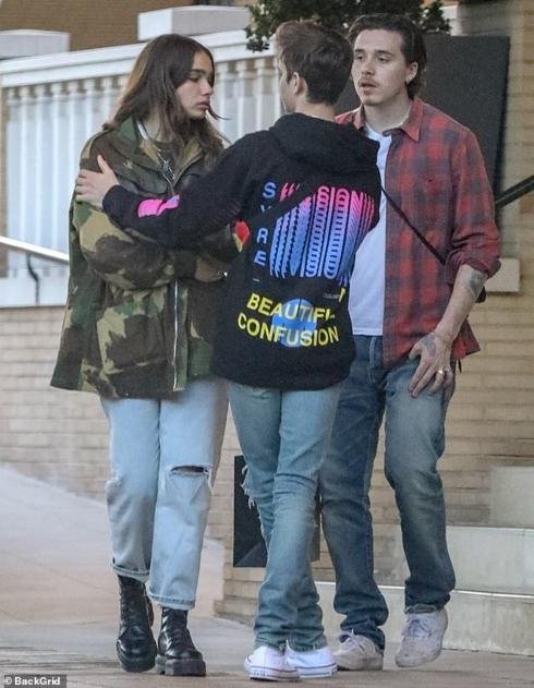 Con trai David Beckham bật khóc khi cãi vã với bạn gái ngay trên phố-4