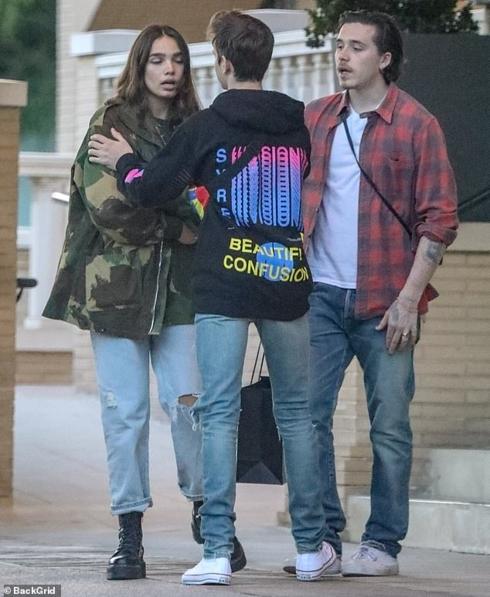 Con trai David Beckham bật khóc khi cãi vã với bạn gái ngay trên phố-7