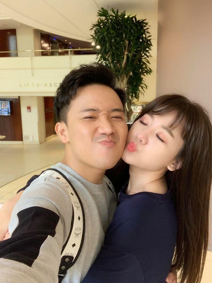 Trấn Thành - Hari Won biến mọi con phố nước Pháp thành thiên đường của những nụ hôn-1