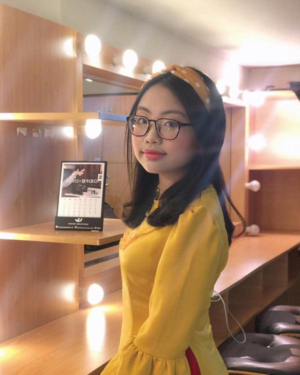 Phương Mỹ Chi thay đổi ra sao sau khi bị chê hở bạo, mặc không hợp tuổi?-9