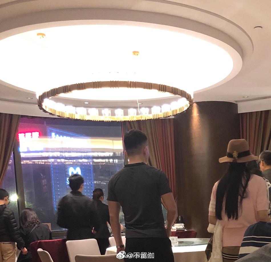 Người đẹp thị phi Trương Hinh Dư bí mật sinh con đầu lòng-1