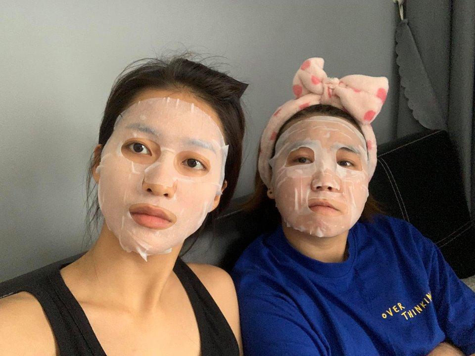 Tiểu thư Xuân Thảo làm nóng dư luận với lời mỉa mai chàng trai nào đó nhưng hành động sau cùng còn tò mò hơn-5