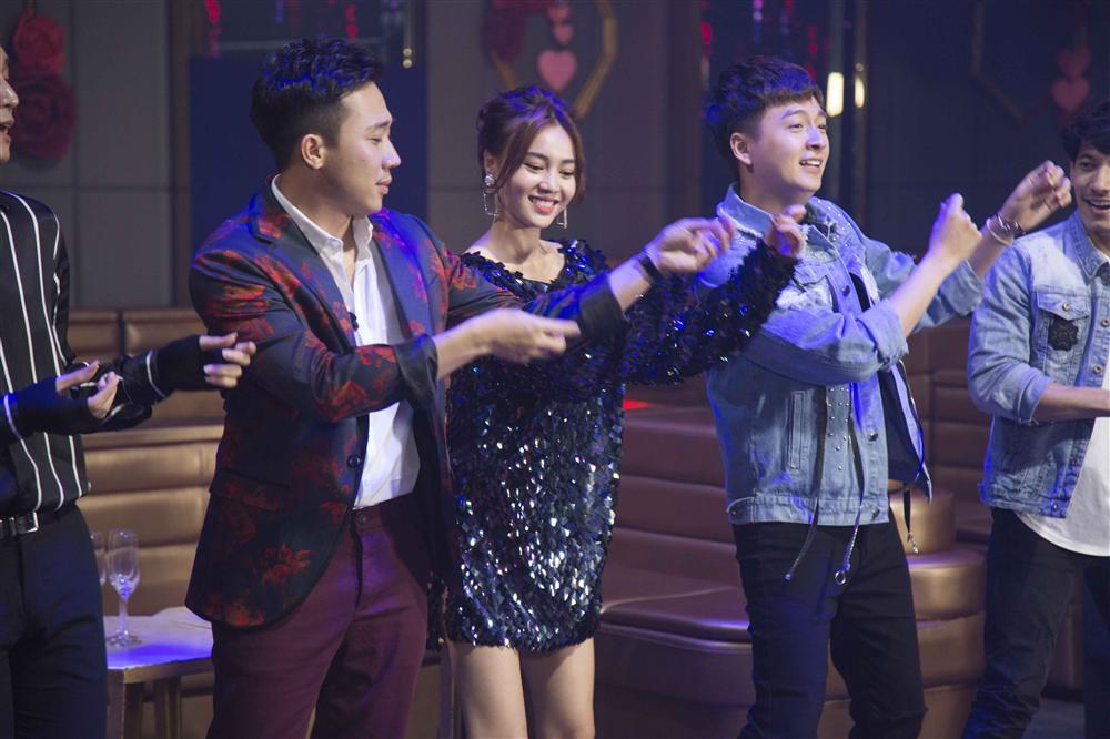 Giọng ca vỡ loa Ninh Dương Lan Ngọc phá nát bản hit đình đám một thời của Ưng Hoàng Phúc - HAT-1