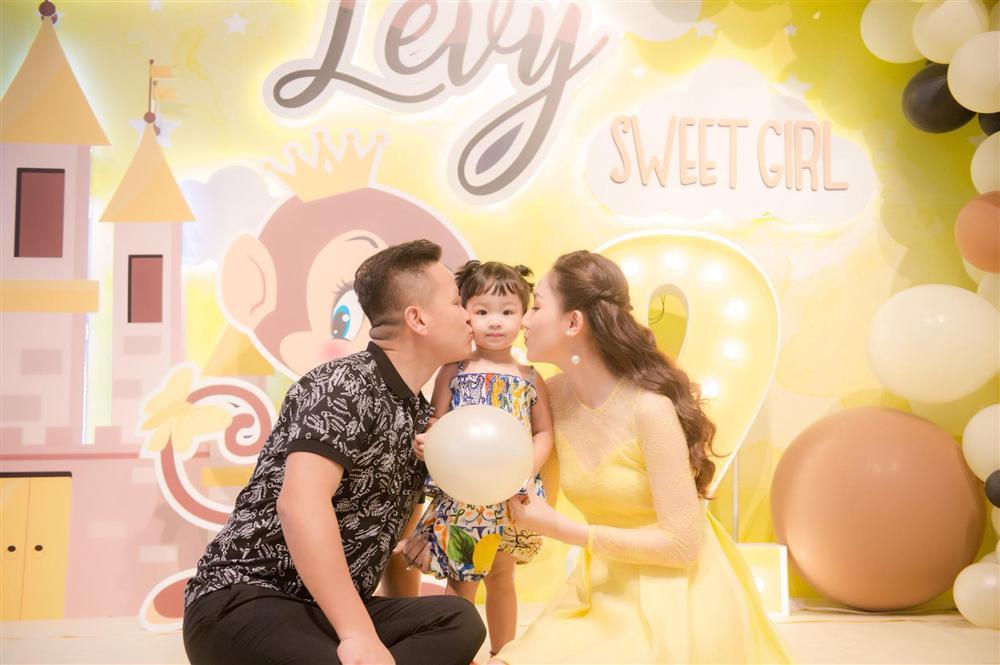 Bụng nhô cao thấy rõ, Á hậu Ngô Trà My vướng nghi án có con thứ hai với đại gia Hải Dương-10