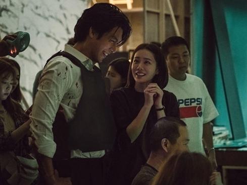 Son Ye Jin yêu Hyun Bin trong phim mới-2