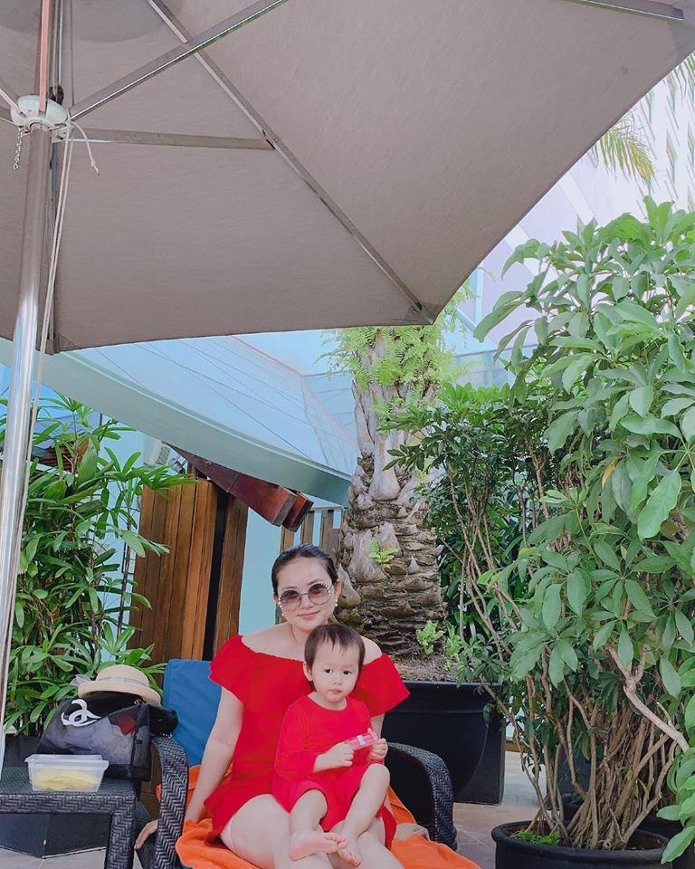 Trương Quỳnh Anh sẵn sàng ngồi dưới trời nắng chờ một người sau cuộc hôn nhân đổ vỡ-10