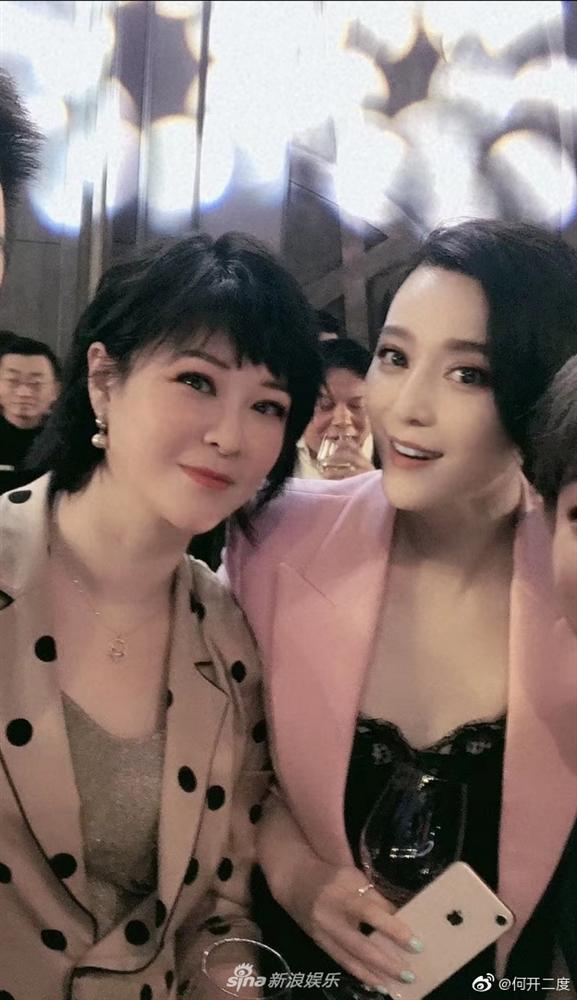 Chính thức trở lại showbiz sau scandal trốn thuế, Phạm Băng Băng khoe thời trang đẳng cấp và nhan sắc đỉnh cao-5