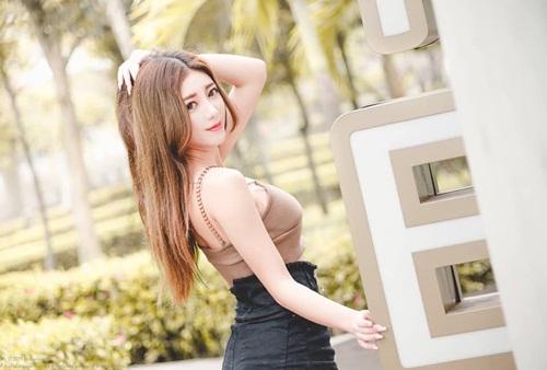 Thả đèn trời ước bạn trai to khỏe để giỏi chuyện ấy, hot girl ngực khủng gây náo loạn mạng xã hội-4