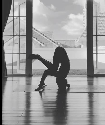 Tăng Thanh Hà tập thể dục lúc... 2 giờ sáng, thì ra đó là chiêu trò hại mẹ của cặp nhóc tỳ đáng yêu-3