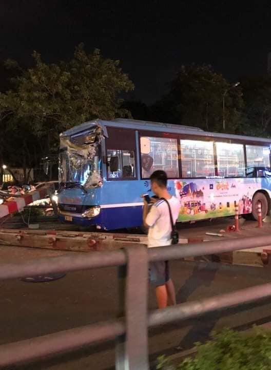 Đêm kinh hoàng tại Hà Nội: Tai nạn xảy ra khắp nơi, đếm sơ có tới hơn 10 vụ nghiêm trọng-8