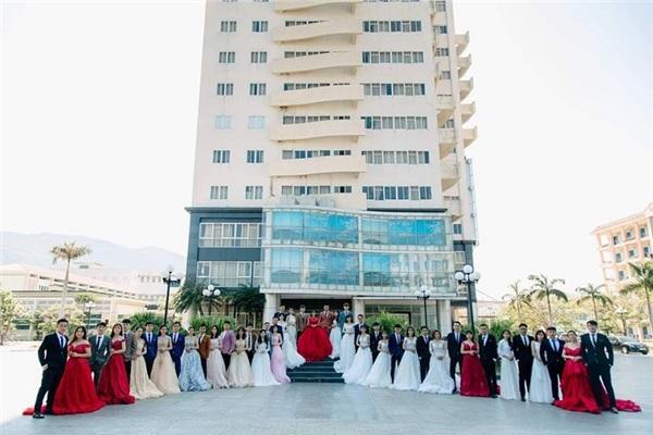 Sự thật chẳng ai ngờ đằng sau bộ ảnh kỷ yếu lộng lẫy đang bị dân mạng chỉ trích kịch liệt-2