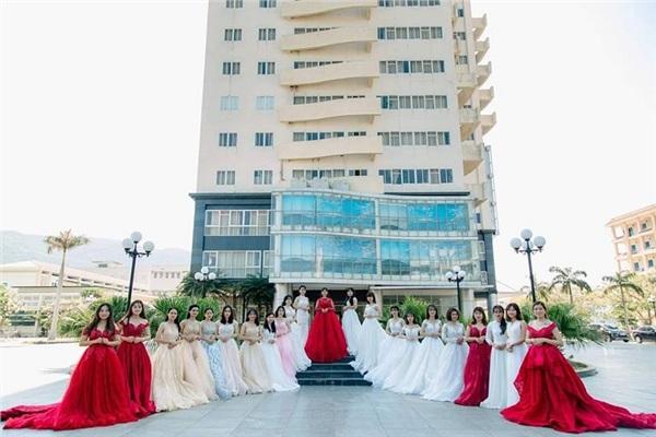 Sự thật chẳng ai ngờ đằng sau bộ ảnh kỷ yếu lộng lẫy đang bị dân mạng chỉ trích kịch liệt-6