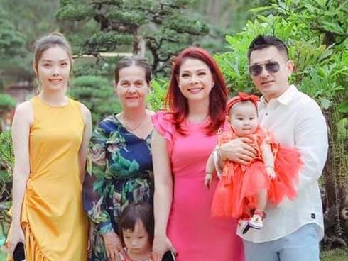 Nhan sắc xinh xắn của em dâu ca sĩ Thanh Thảo