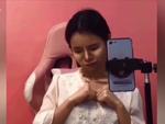 Xu hướng 'bôi vẽ' kỳ quặc của các cô gái khi livestream ở Trung Quốc