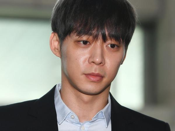 Hoàng tử gác mái Park Yoochun rút khỏi làng giải trí sau xác nhận dương tính với ma túy-2