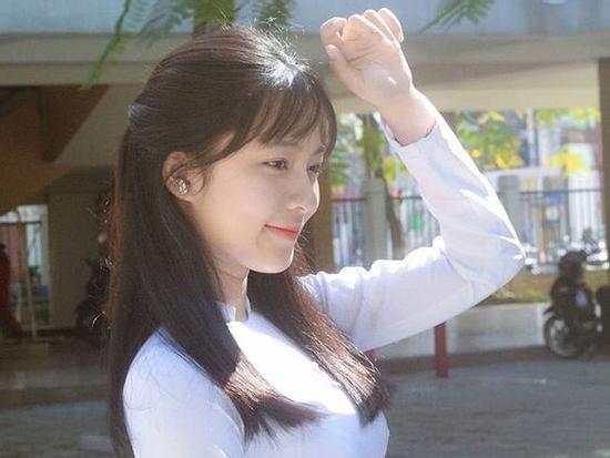 Tử vi Thứ năm ngày 2/5/2019 của 12 cung hoàng đạo: Kim Ngưu chuẩn bị được tỏ tình, Nhân Mã nhận được lời đề nghị hấp dẫn