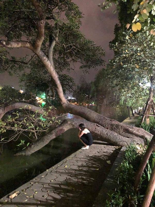 Bạn trai bỏ khi đang mang bầu, cô gái trầm cảm vừa khóc vừa chửi nhau với cái bóng của chính mình-2