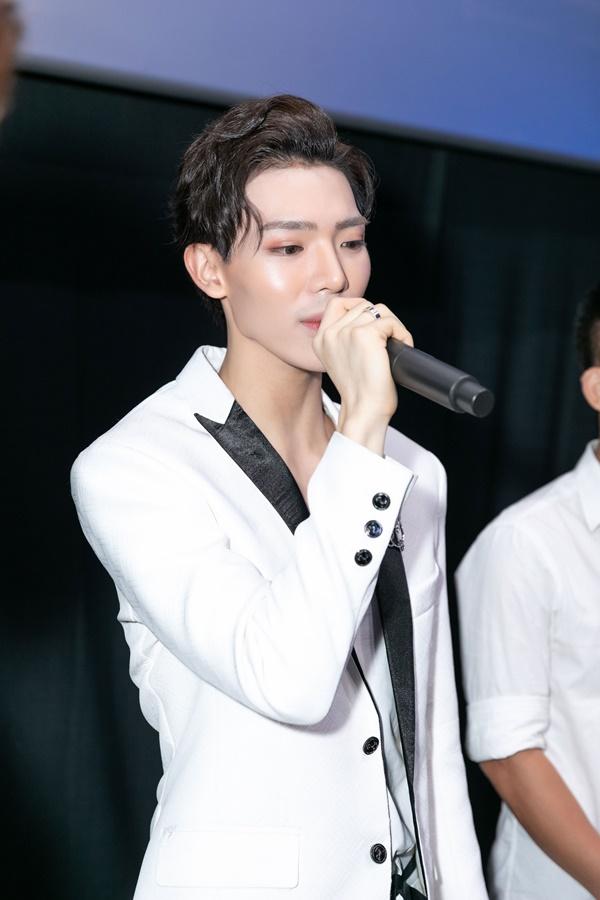 Erik: Tôi chưa bao giờ coi Chi Pu là đối thủ để phải cạnh tranh bằng chiêu trò-6