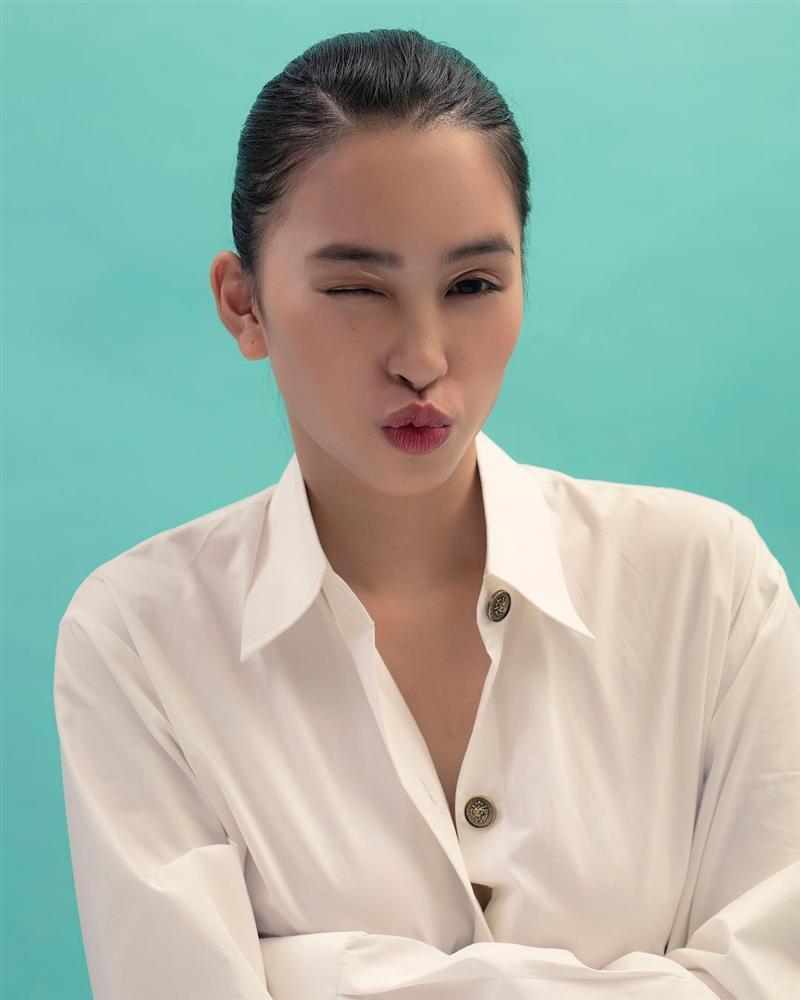 Đáng yêu như hoa hậu Tiểu Vy: Không ăn tối để giảm cân nhưng lại uống trà sữa ăn phô mai que rồi về squat hùng hục giữa đêm-8