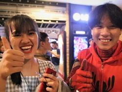 Khán giả trẻ Việt khen hết lời sau khi xem bom tấn 'Avengers: Endgame'