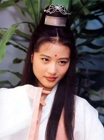 Sau 25 năm, mỹ nhân TVB lại hóa thân thành Chu Chỉ Nhược ở tuổi 53-5