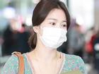 Song Hye Kyo để mặt mộc và bịt khẩu trang nhưng vẫn đẹp hút hồn tại sân bay