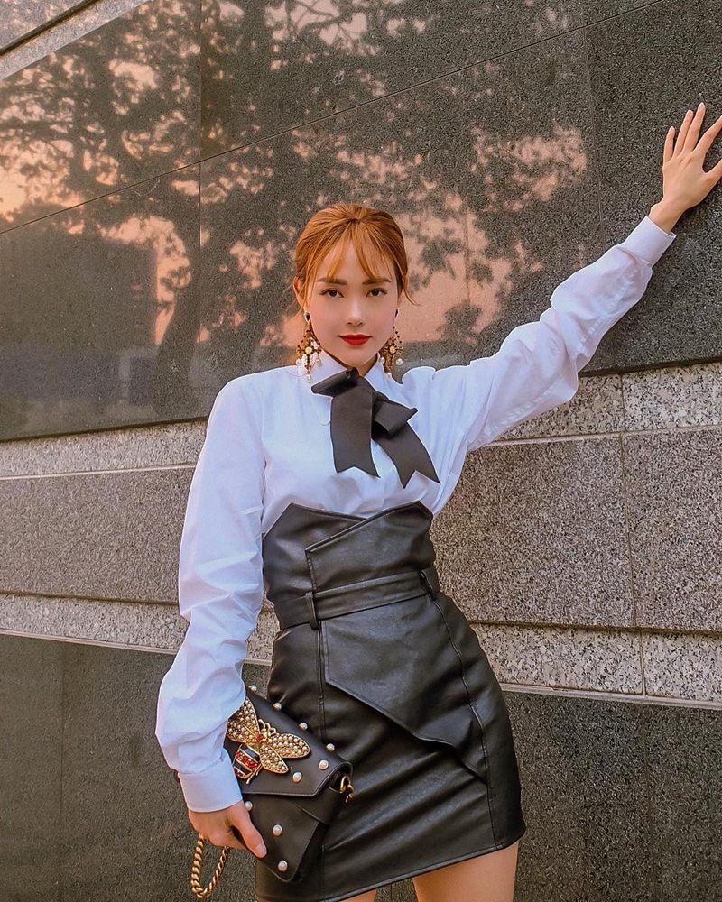 Hà Hồ - Kỳ Duyên diện bikini phô trọn vòng 3 bốc lửa trong khi Angela Phương Trinh kín đáo như nữ sinh-9