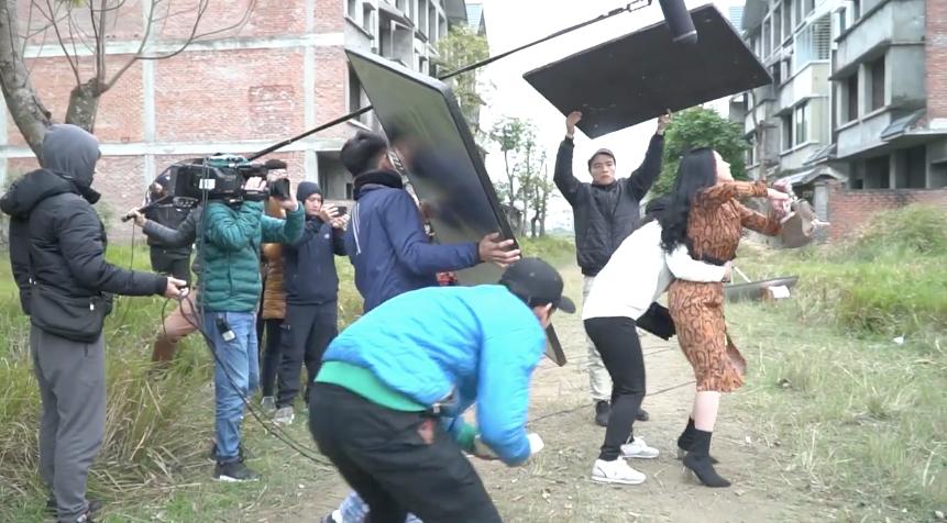 Nàng dâu Lan Phương lao vào đánh tiểu tam Phương Oanh rơi... bụng bầu giả-2