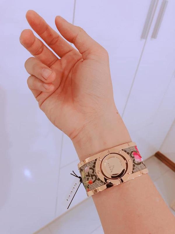 Thử sơn móng cho bạn trai, cô gái phát điên khi thấy chân tay người ấy thon thả hơn mình-9