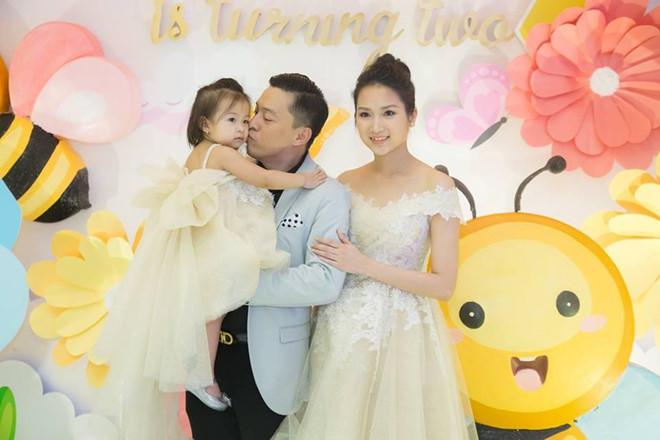 Vợ Lam Trường tủi thân vì một mình chăm con khi chồng đi quá nhiều-3