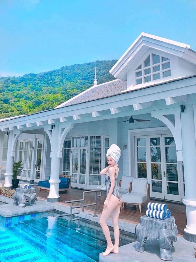 Khoe hình bikini muộn nhất dàn sao Việt, Hồ Ngọc Hà vẫn HOT như trùm cuối nhờ body vệ nữ-6