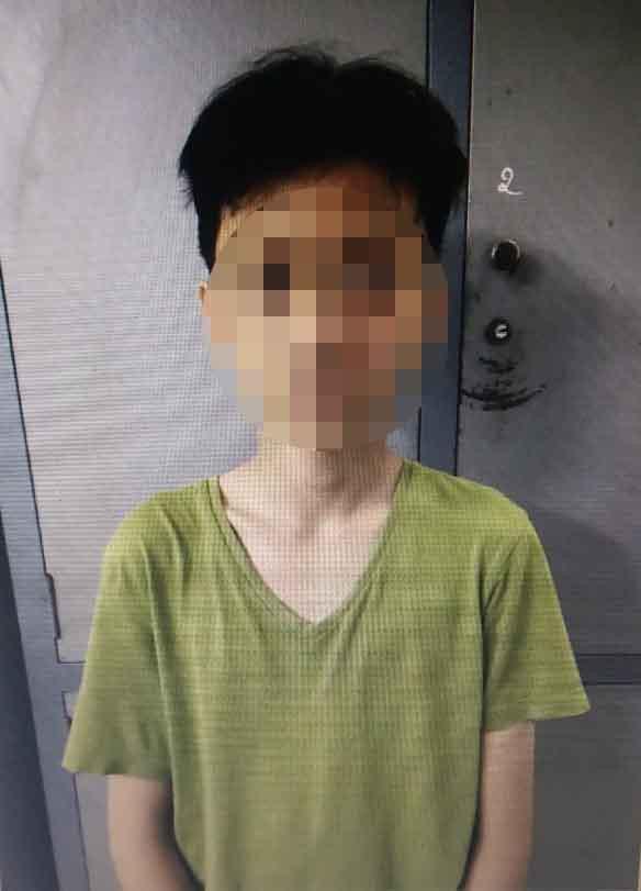 Lời khai của thiếu niên 15 tuổi dùng dây siết cổ tài xế taxi, cướp xe ở Sài Gòn-1