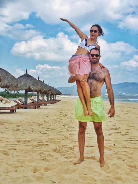 Chia tay bạn trai chung quốc tịch, em gái siêu mẫu Hà Anh vui duyên mới với cuộc tình xuyên biên giới-4