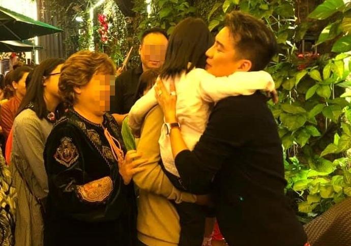 Chiến binh của Mr. Đàm: Khi fan cuồng bất chấp đúng sai-4