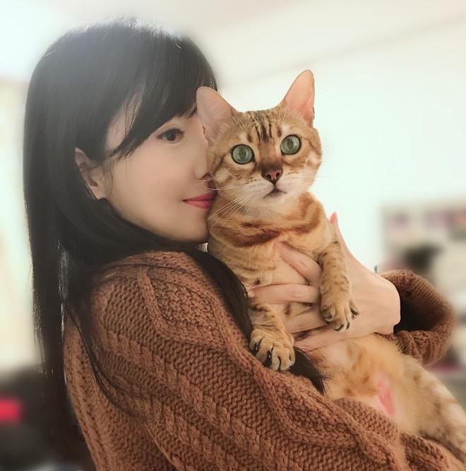 Châu Huệ Mẫn: Tôi thà sống với 20 con mèo còn hơn sinh một đứa trẻ-3