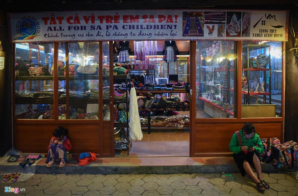 Sa Pa đông nghẹt khách du lịch lúc nửa đêm-6