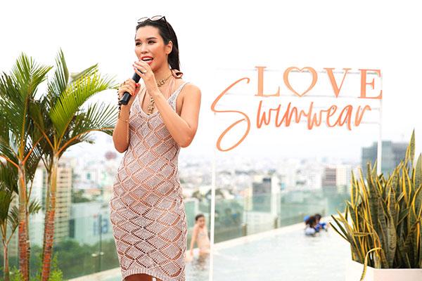 Hà Anh khoe dáng bốc lửa cùng bikini ‘đập tan’ nắng Sài Gòn-1