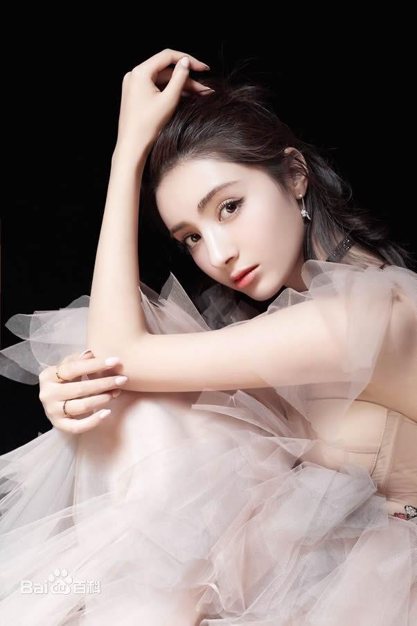 Ngắm 2 vũ nữ đẹp tuyệt trần, là tượng đài nhan sắc ở Tân Cương-5