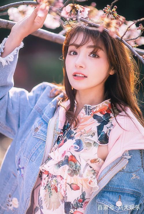 Ngắm 2 vũ nữ đẹp tuyệt trần, là tượng đài nhan sắc ở Tân Cương-8