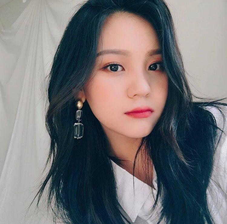 Cuộc lột xác không tưởng của 3 Idol từng bị chê xấu nhất Kpop-18