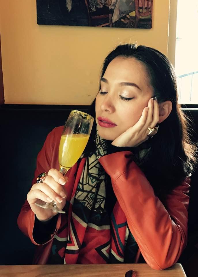 Chia tay người chồng tù tội, Hoa hậu Việt Nam lệch chuẩn nhất tận hưởng hôn nhân thứ hai đẹp như mơ giữa trời tây-6