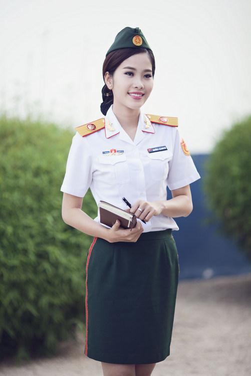 Nam Em hồi tưởng quá khứ đi học quân sự: Được tắm chung với mấy chục chị em, ôi mê ly-4