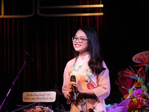 Phương Mỹ Chi làm giám khảo Giọng hát Việt nhí-2