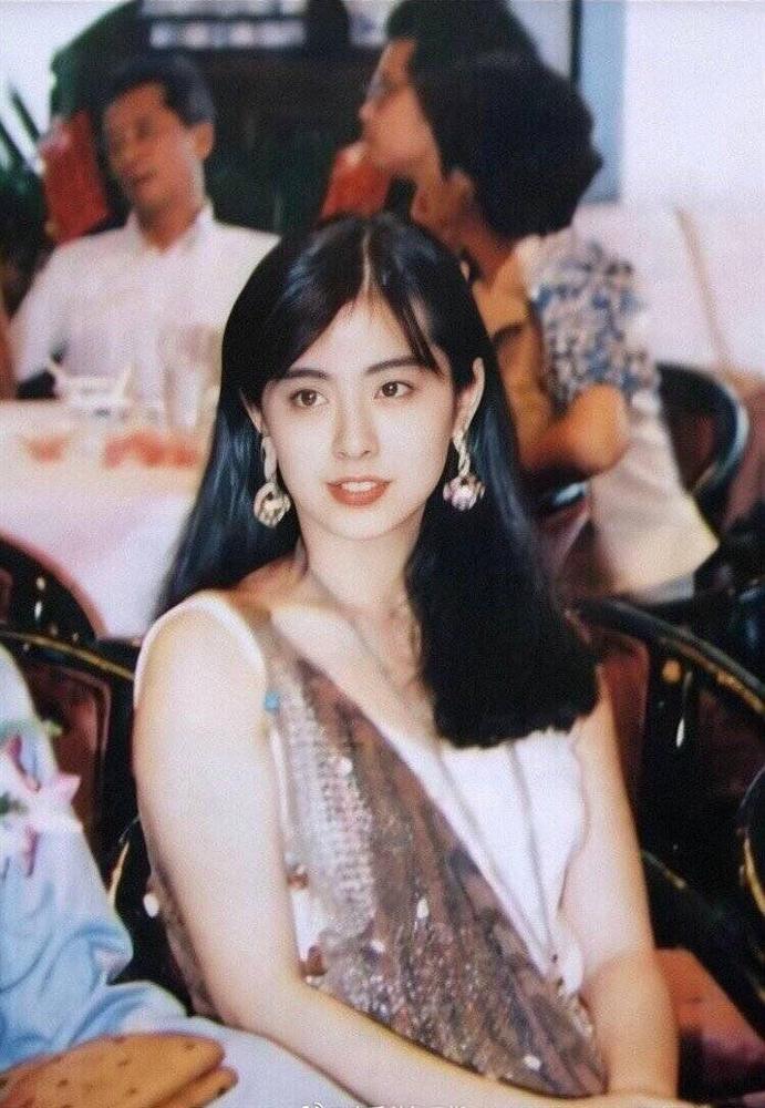 Ngọc nữ số 1 Hong Kong Vương Tổ Hiền: nhan sắc tỏa sáng ngay cả trên giường bệnh-3