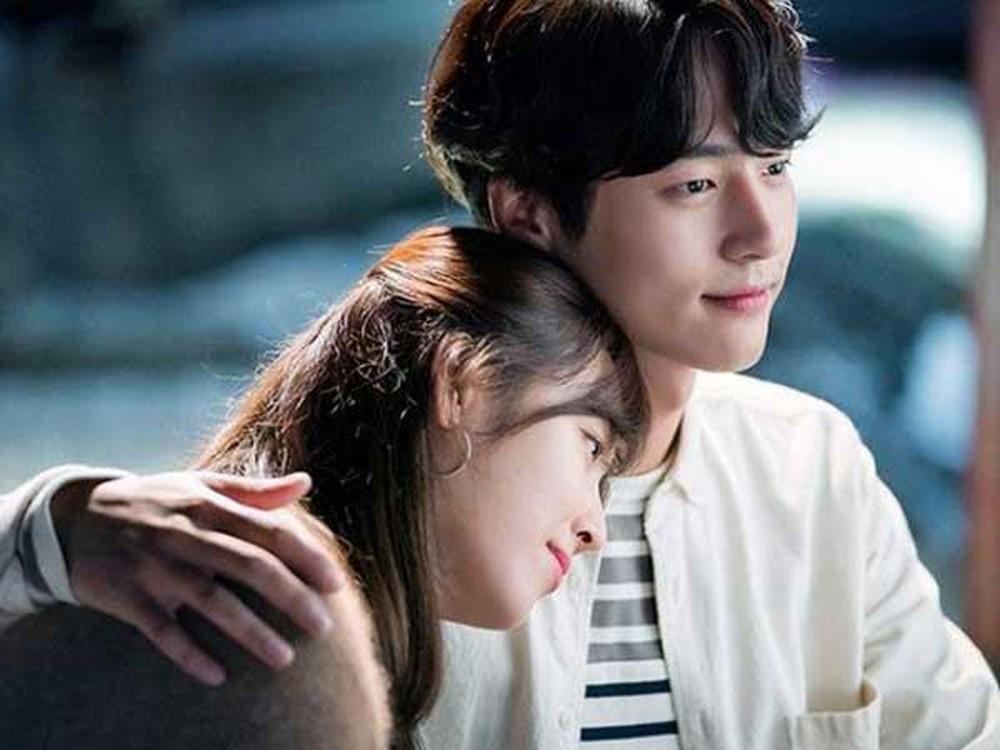 Bắt quả tang con dâu ngoại tình, bố mẹ chồng vẫn khăng khăng bênh vực-1