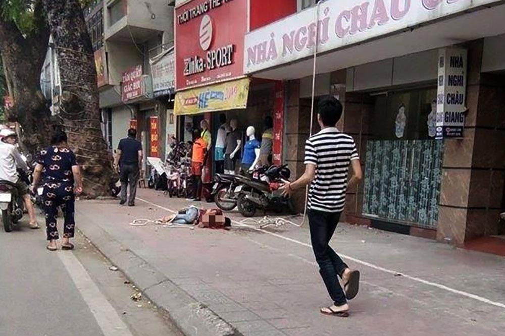 Hà Nội: Thợ sửa điều hòa nhà nghỉ ngã từ tầng 4 tử vong-1